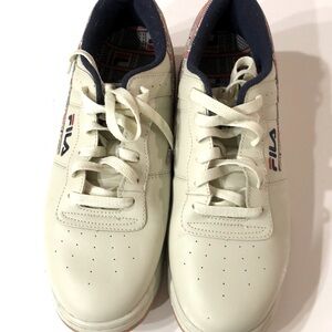 Fila Men Sneakers EUC